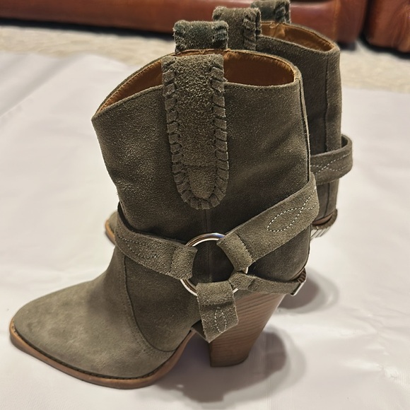 ETOILE ISABEL MARANT WESTERN ANKLE SUEDE BOOTIE SIZE 35 COLOR OLIVE GREEN - Picture 5 of 16
